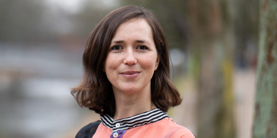 Portraitfoto von Liane Bächler